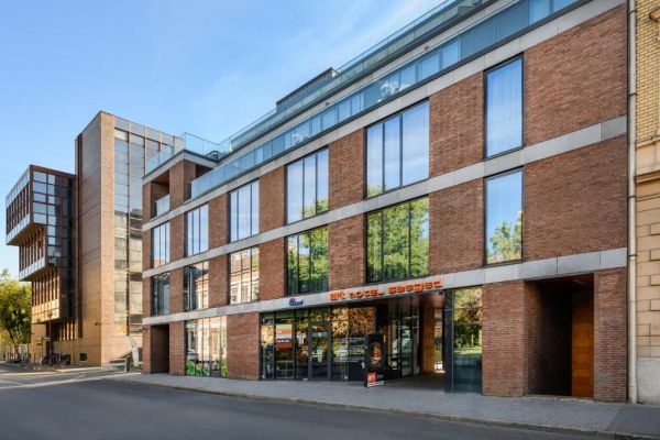 Art Hotel Szeged.jpg